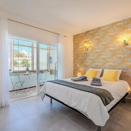 Old Town Sea View Апартаменты *