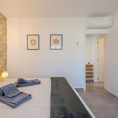 Apartment Old Town Sea View